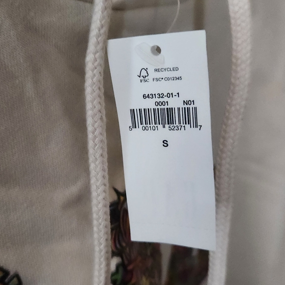 BNWT Gap Graphic Hoodie Cream - Picture 11 of 16
